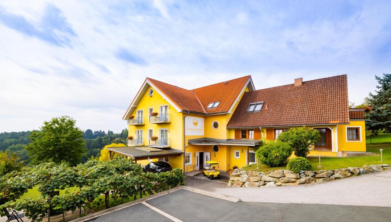 Golf & Thermenland Sonnenpension Fruehstueckshotel Burgauberg Штегерсбах Екстер'єр фото